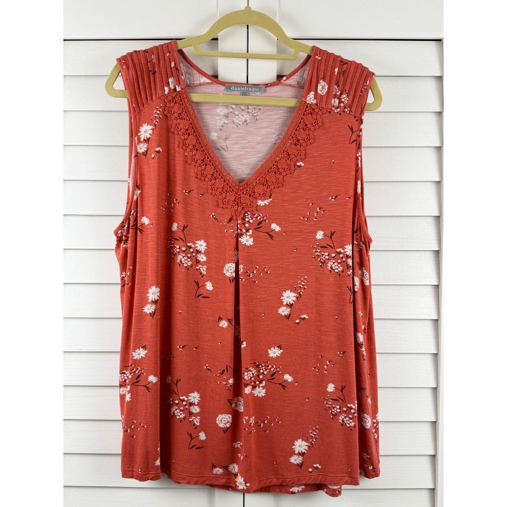 Daniel Rainn Sleeveless Top Women XXL Terracotta Floral Lace Trim Pleated NEW